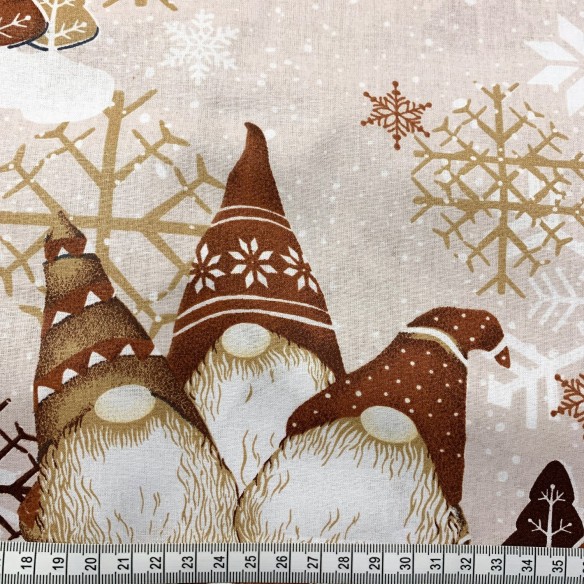 Tessuto di cotone - Gnomi natalizi e fiocchi di neve Beige