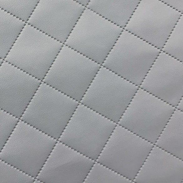 Tessuto da tappezzeria Pelle PU trapuntata Diamante 5x5 - Grigio Chiaro