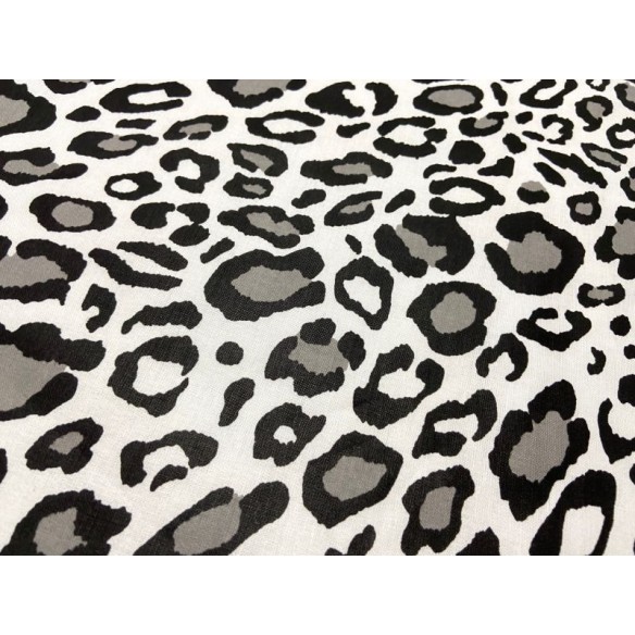 Tessuto di cotone - Stampa leopardata su bianco