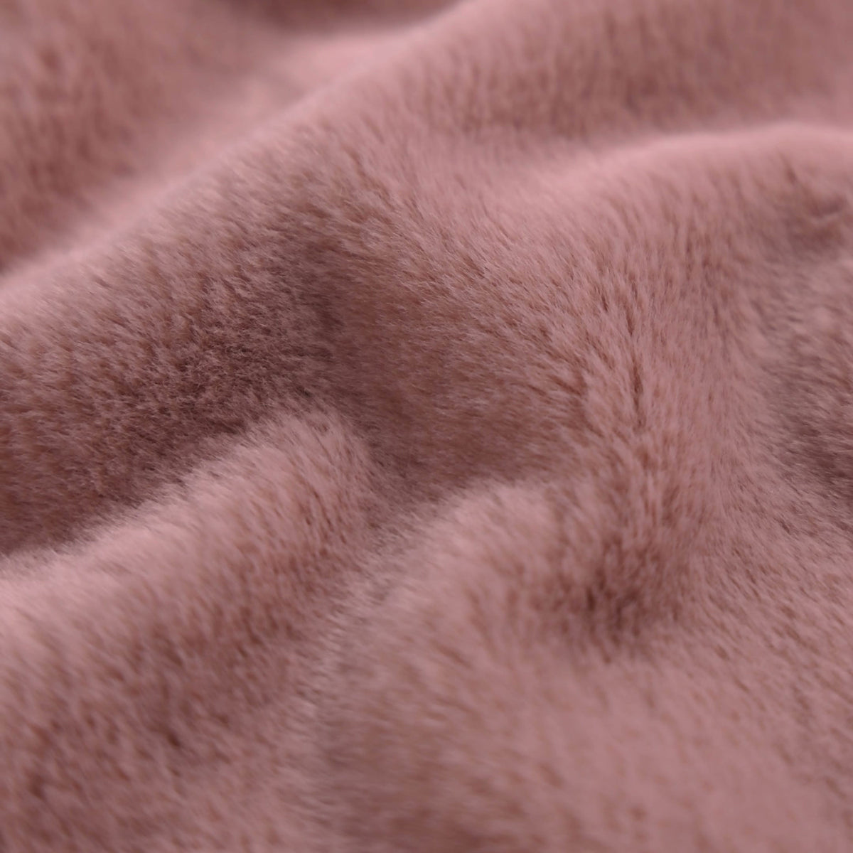 Tessuto in pelliccia ecologica lavorato a maglia CORTO - rosa antico