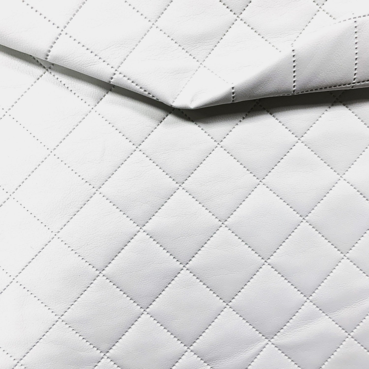 Upholstery Fabric Quilted PU Leather Diamond 5x5 - White